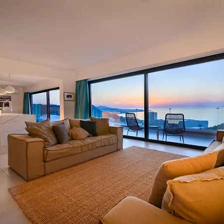 Aquarama Pool - Orion Apartament