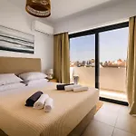 Aquarama Pool - Orion Apartment