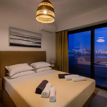 Aquarama Pool - Orion Appartement *